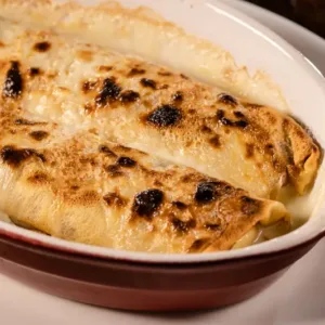 Clatite cu branza dulce si stafide