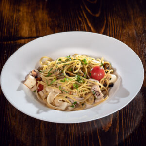 Spaghetti cu fructe de mare